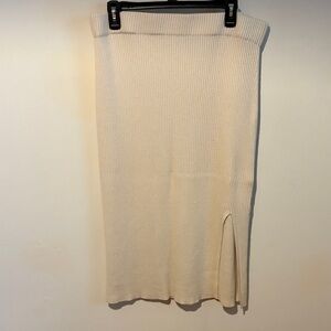 Banana Republic Cream Ribbed Pencil Skirt